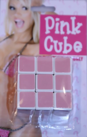 wuerfel_pink-large.jpg